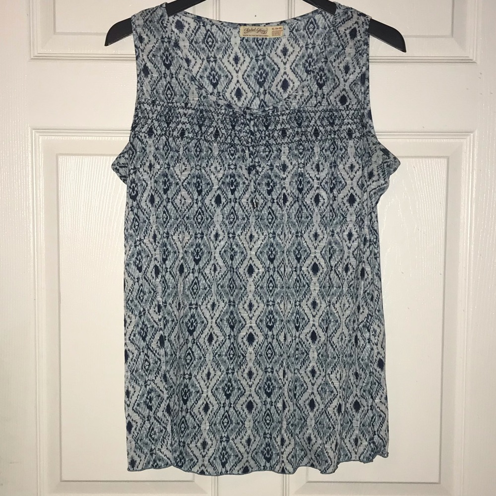 Faded Glory | Geometric Print Blouse